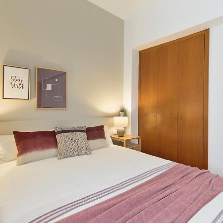 Click&Flat Sugranyes Apartment Barcelona Bagian luar foto