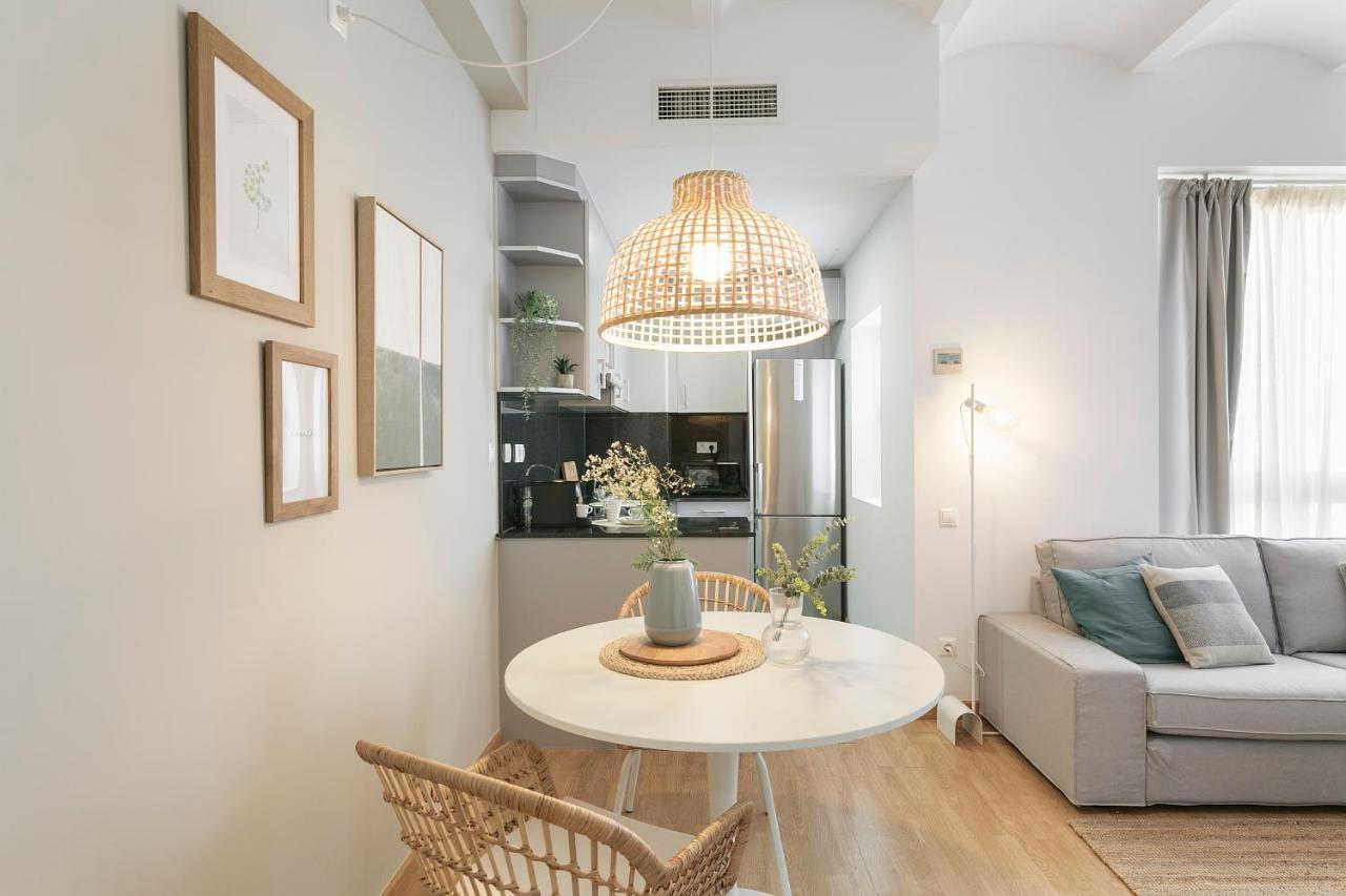 Click&Flat Sugranyes Apartment Barcelona Bagian luar foto