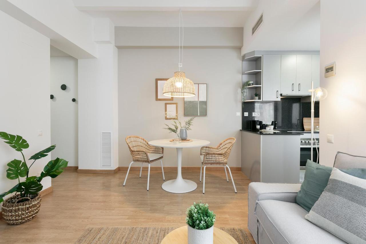 Click&Flat Sugranyes Apartment Barcelona Bagian luar foto