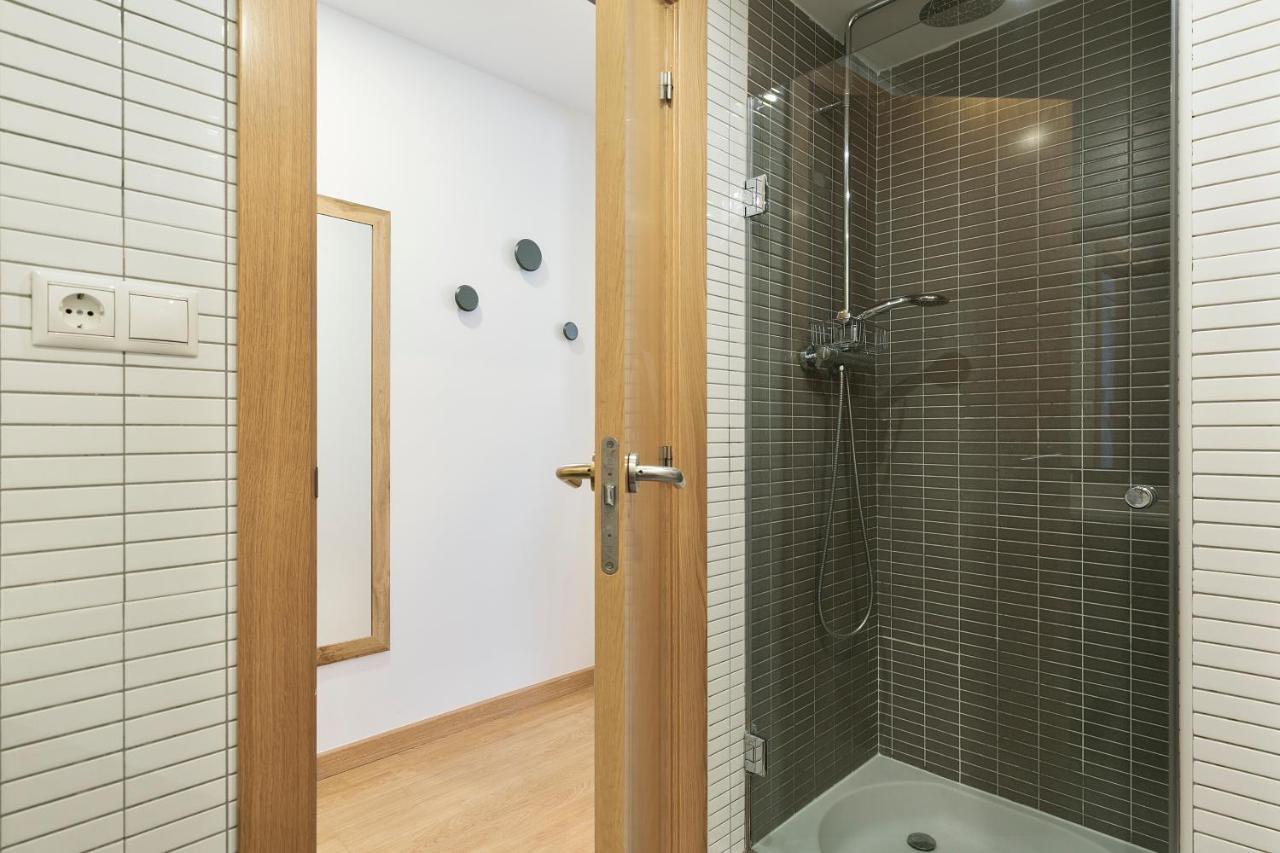 Click&Flat Sugranyes Apartment Barcelona Bagian luar foto